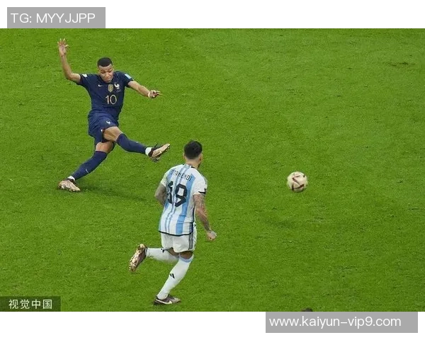 世界足球明星全景图鉴:聚焦全球顶尖球员风采与成就解析 世界足球明星全景图鉴:聚焦全球顶尖球员风采与成就解析