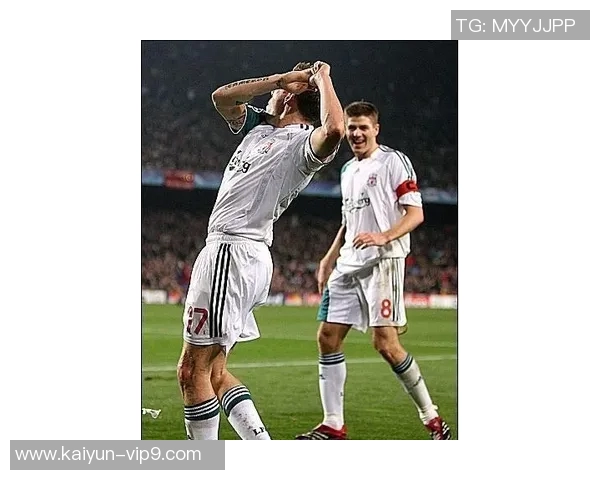 红箭头里瑟的足球生涯与辉煌瞬间全景回顾 红箭头里瑟的足球生涯与辉煌瞬间全景回顾